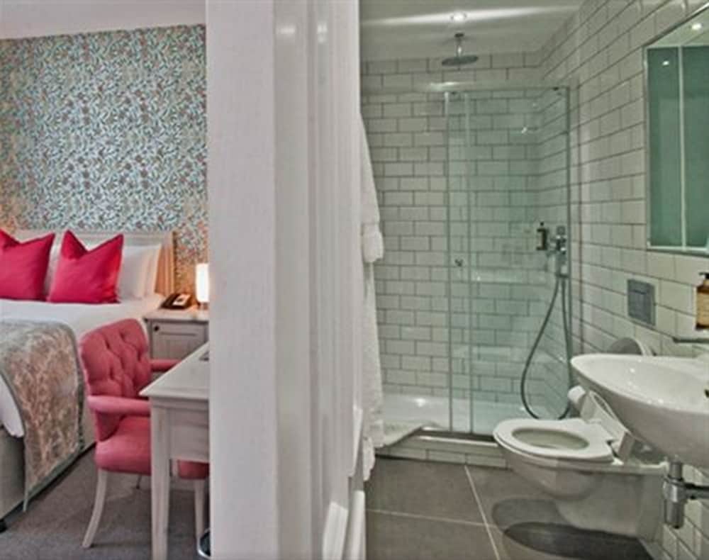 W12 ROOMS 53/58