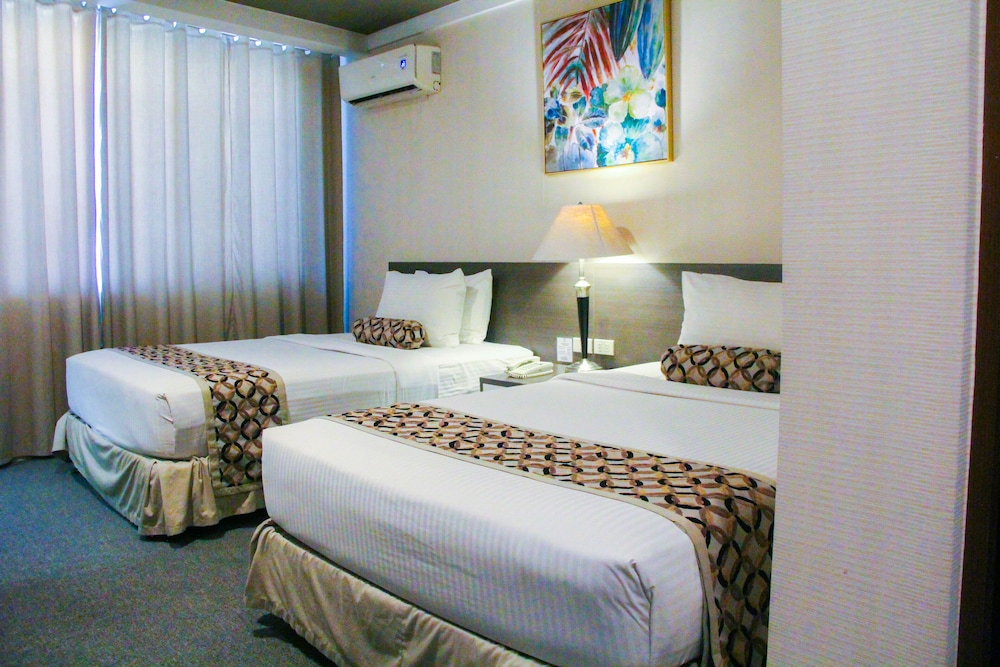 88 Courtyard Hotel 13/52