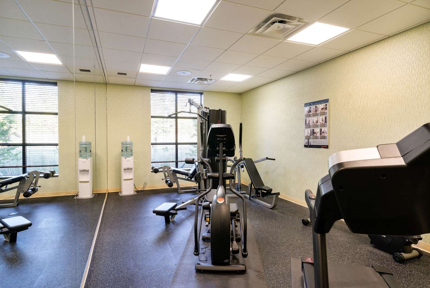 Comfort Inn & Suites Lexington Park near Pax River 8/13