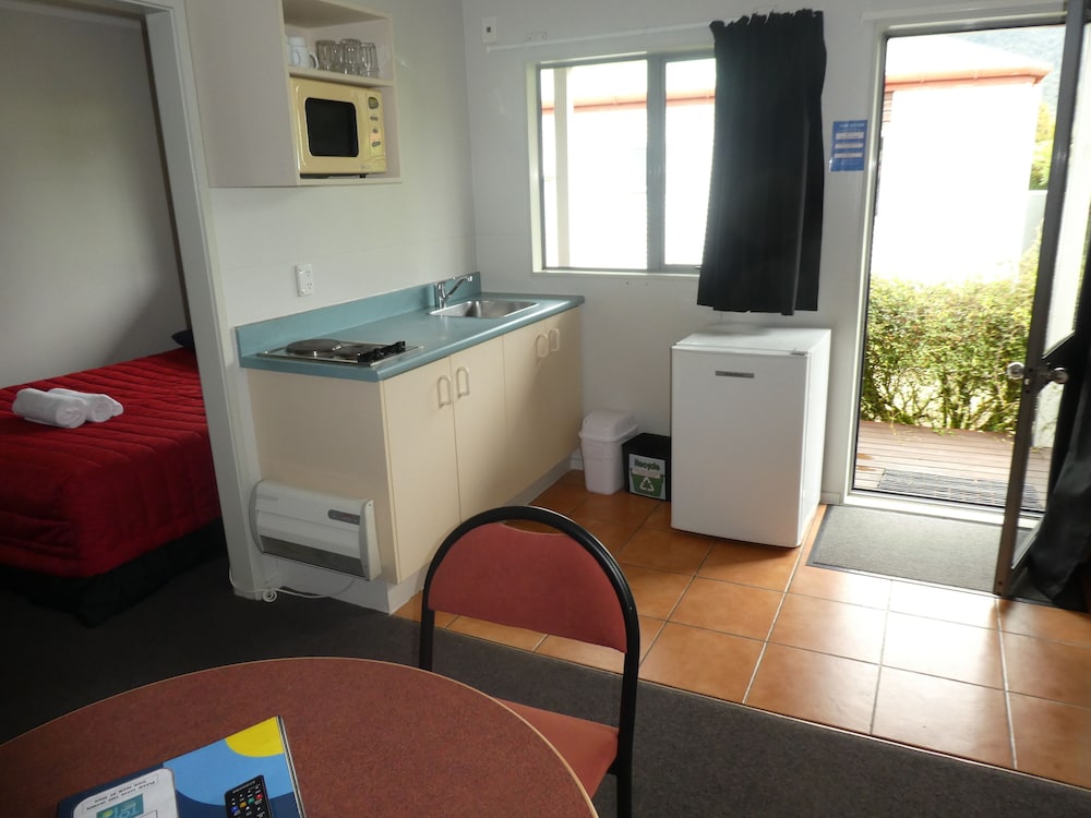 Franz Josef Top 10 Holiday Park 60/75