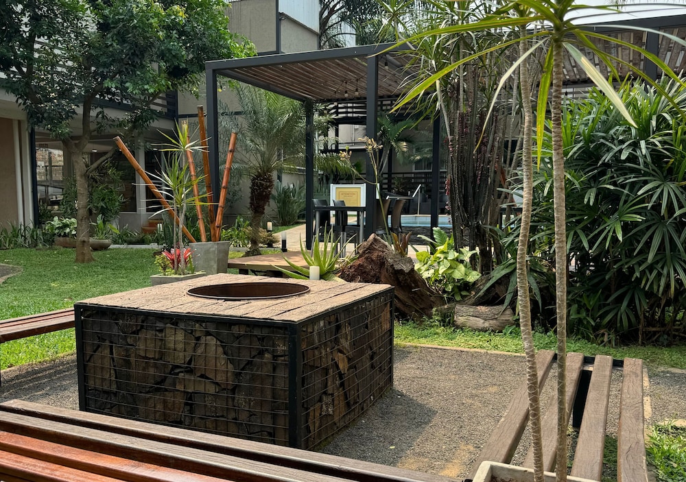 Inga Apart & Suites 44/46