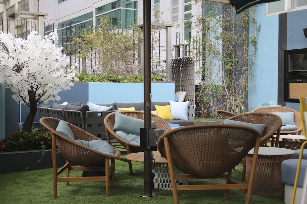 Ovolo Southside 14/56