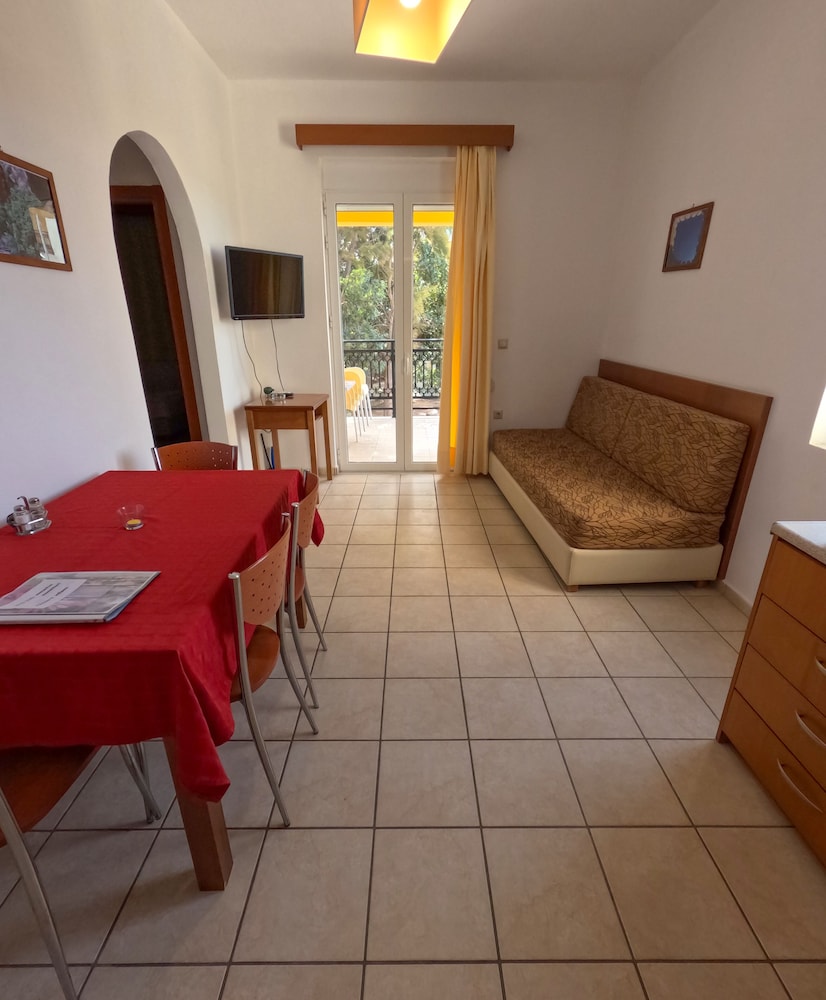 Monachus Monachus Apartments 26/58