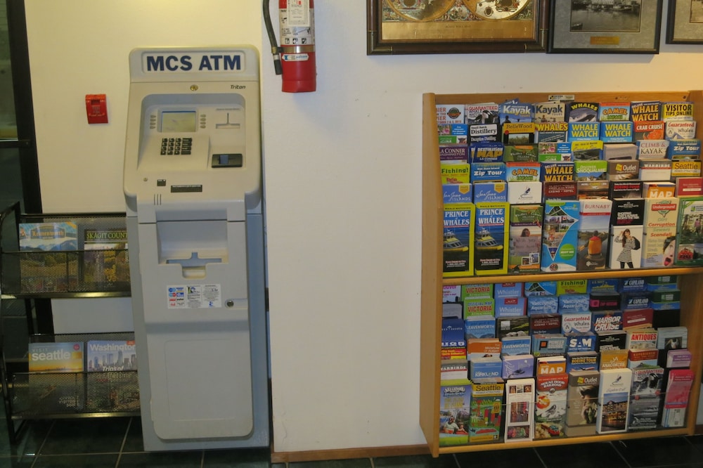 Bay City Motor Inn 31/67