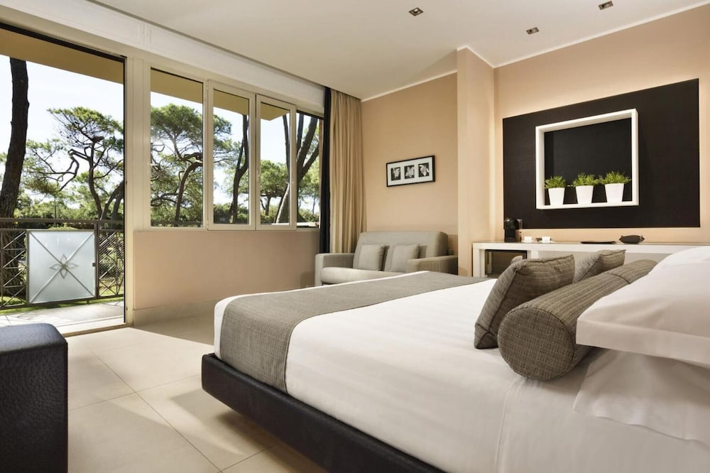 Riva Del Sole Resort Spa 12/67
