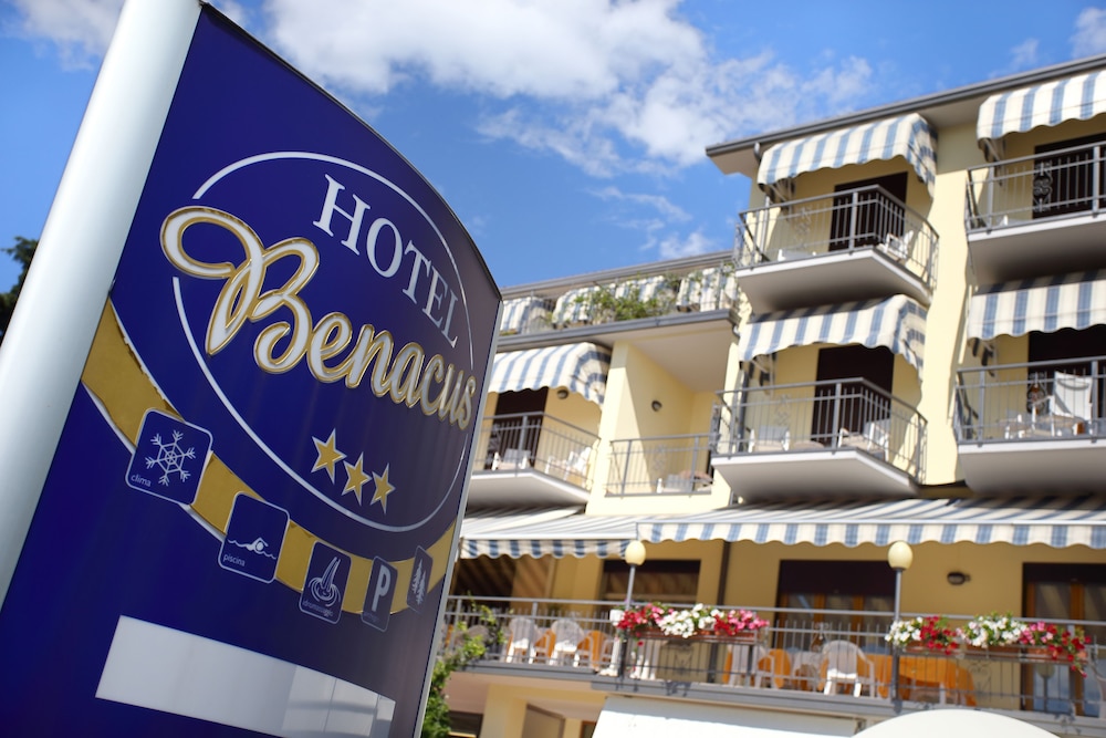Eco Hotel Benacus 2/50