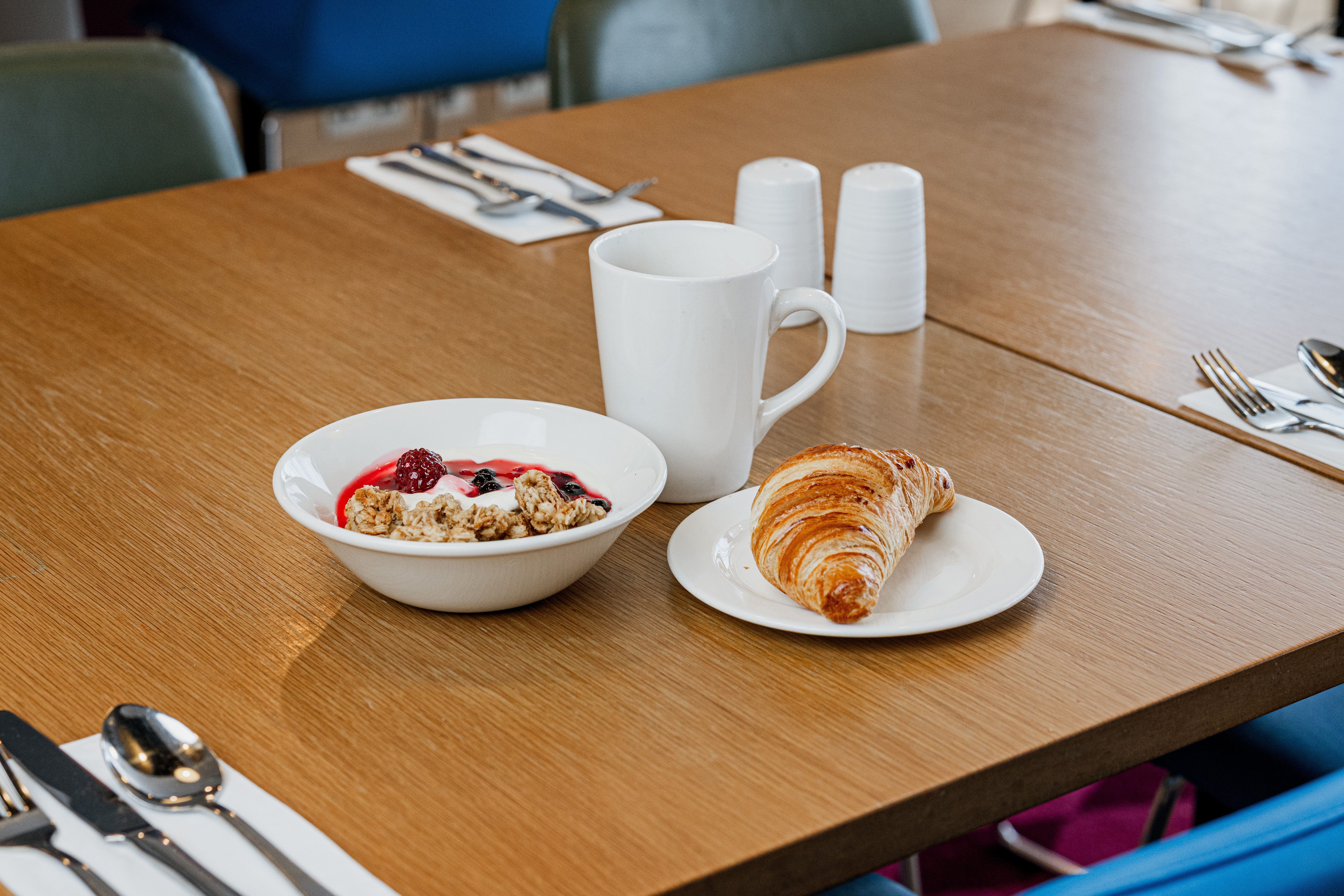 Holiday Inn Express Aberdeen Airport 53/72