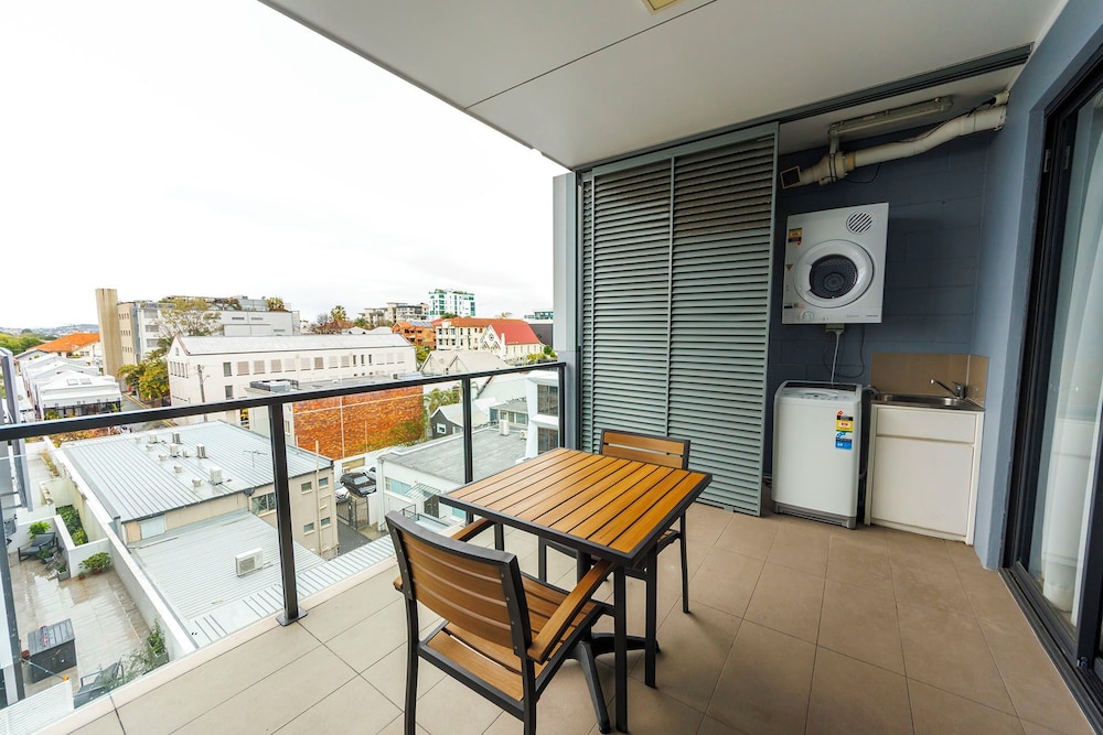 Atrio Apartments 50/69