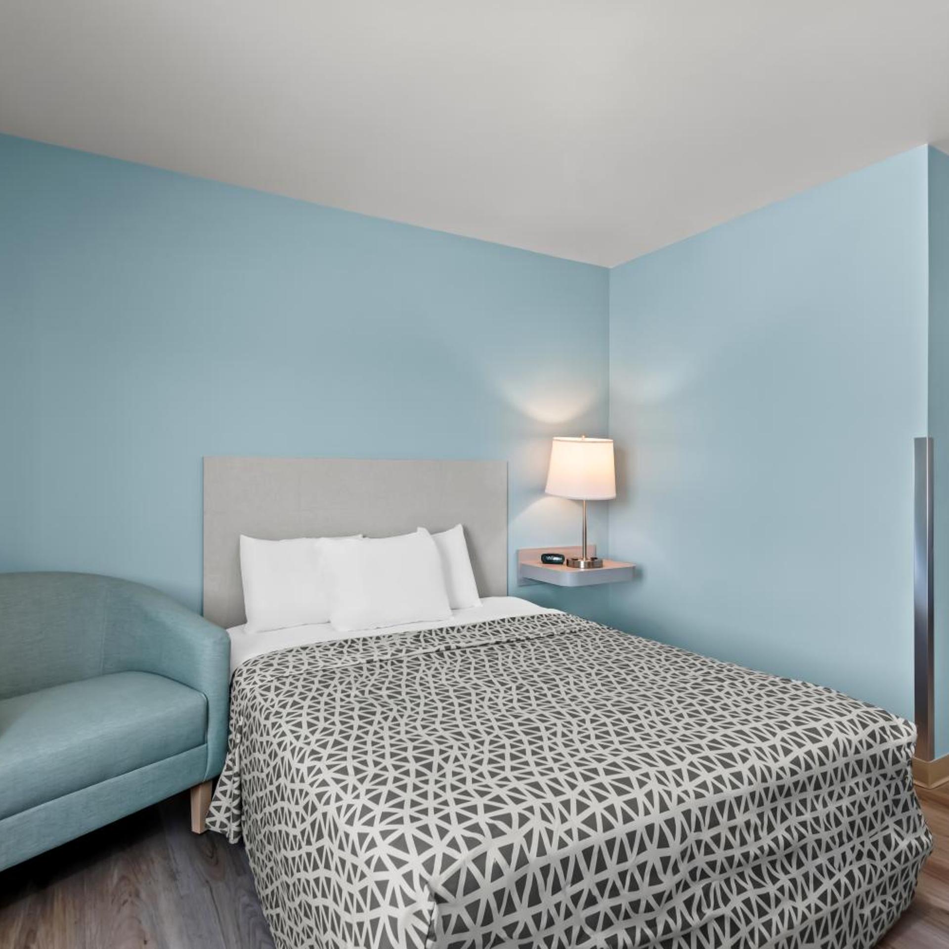 WoodSpring Suites Coralville Iowa City 12/41