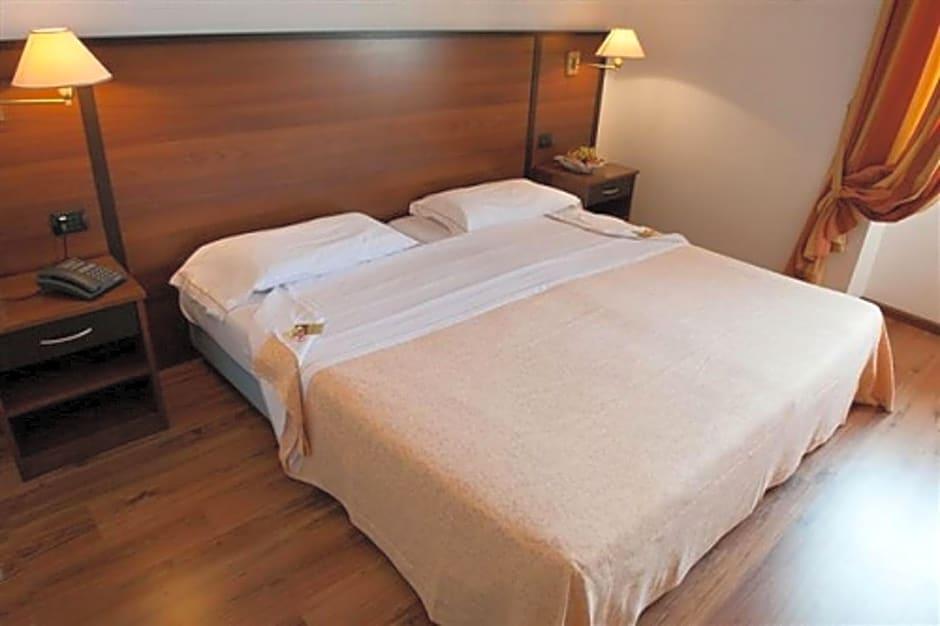 HOTEL BEL SIT 10/50