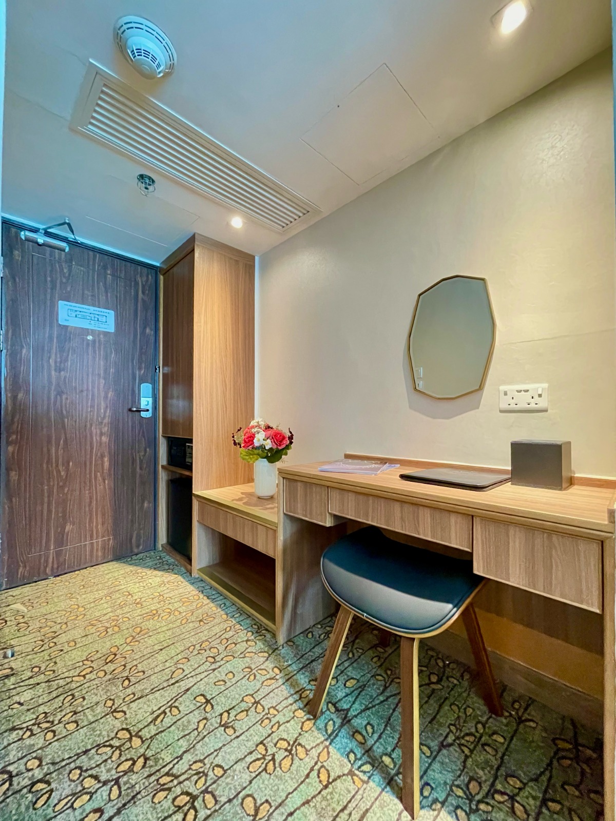 Lander Grand Hotel 66/72