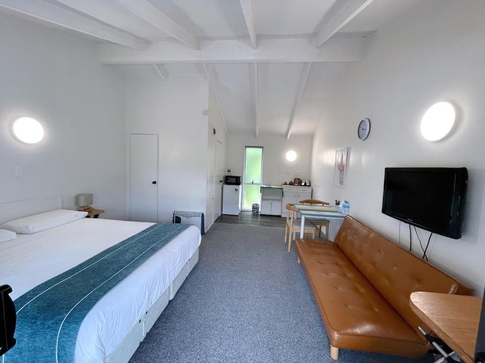Siesta Motel 19/57
