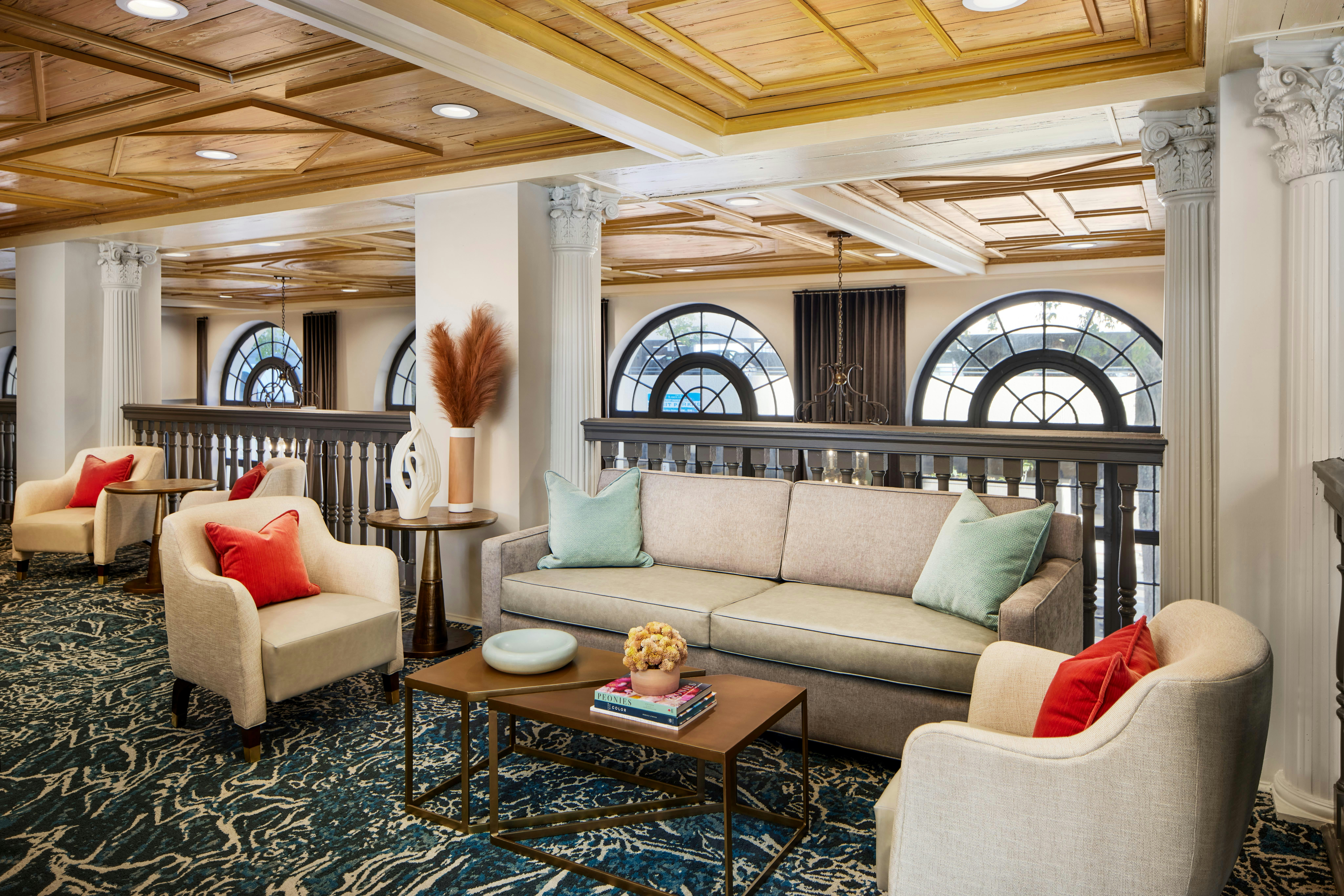 The Terrace Hotel Lakeland, Tapestry Collection by Hilton 30/71