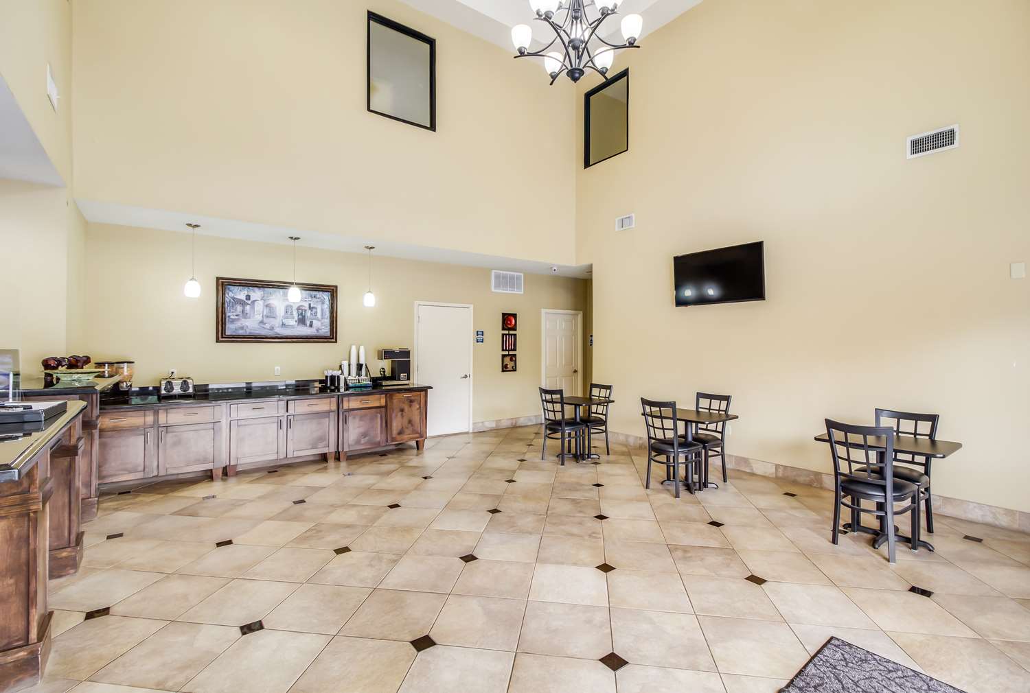 Americas Best Value Inn And Suites Tomball 23/30