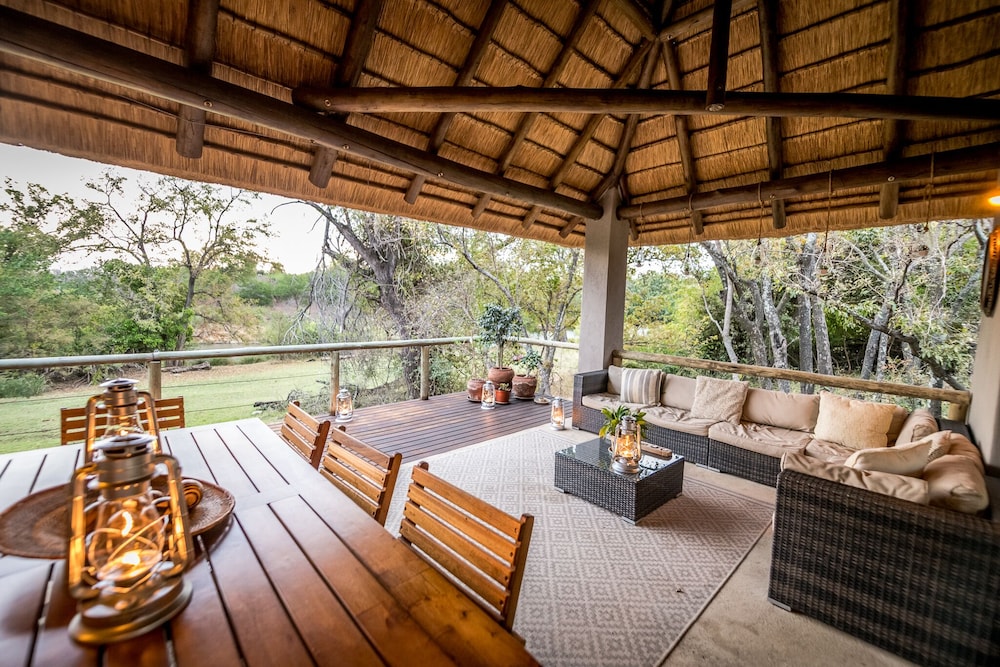 Rukiya Safari Camp 24/50
