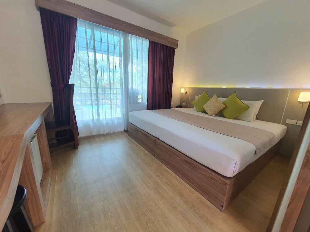 Superior Room (28 sqm)