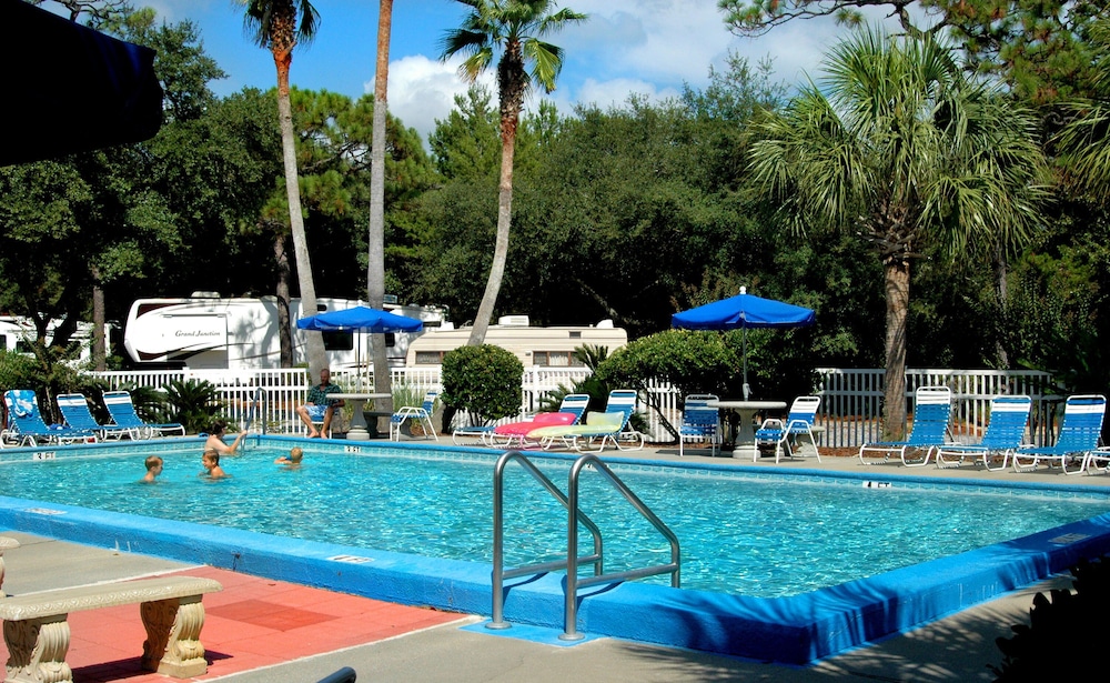 Navarre Beach Camping Resort 37/61