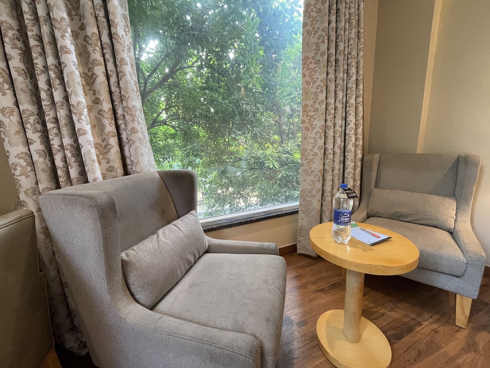 Saltstayz Corporate Suites – Golf Course Road 31/50