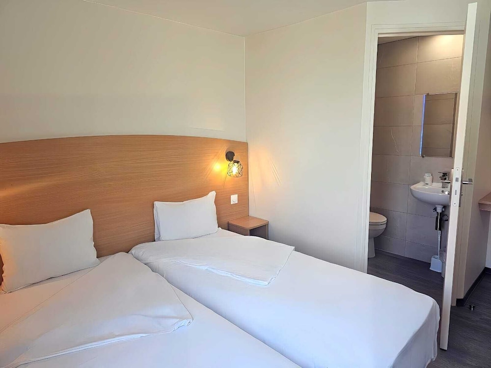 Hotel Balladins Roissy Cdg Saint Mard 15/37