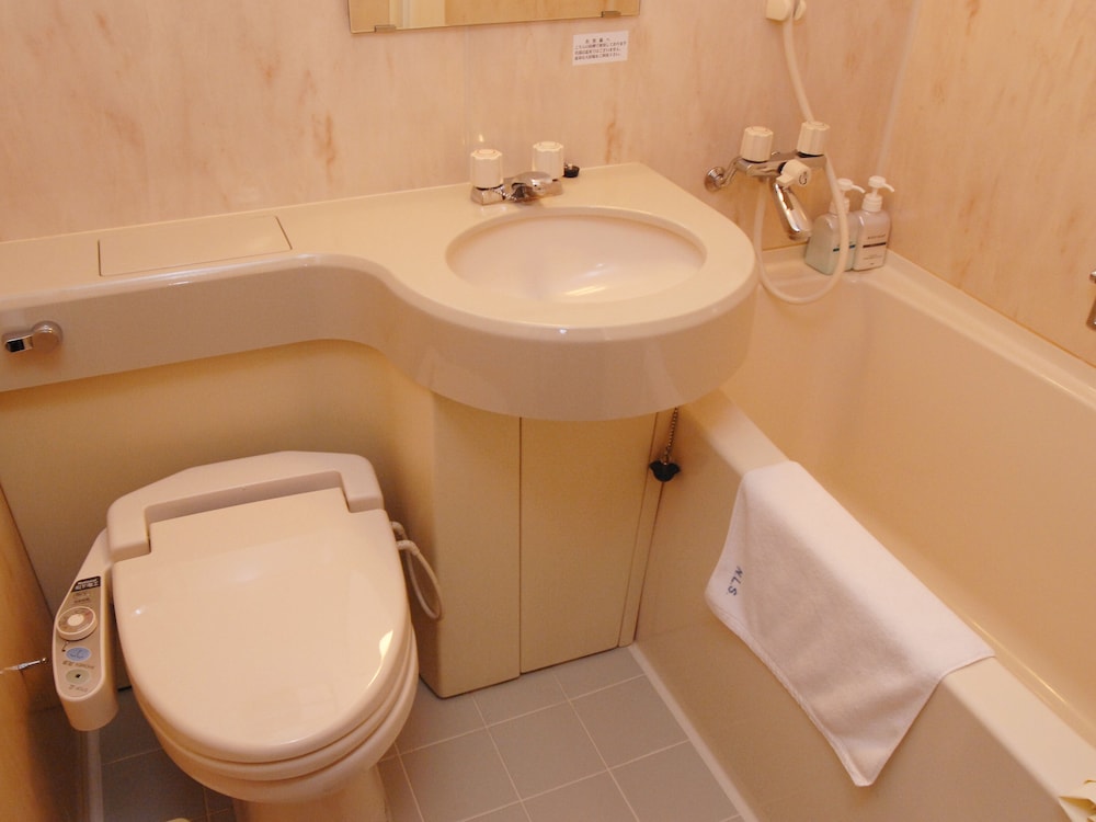 JAPANESE, TRADITIONAL, ADULT ONLY, MIDDLE FLOOR
