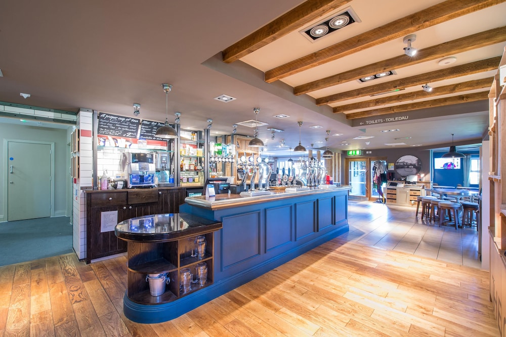 Premier Inn Haverfordwest (North/A40) 6/53