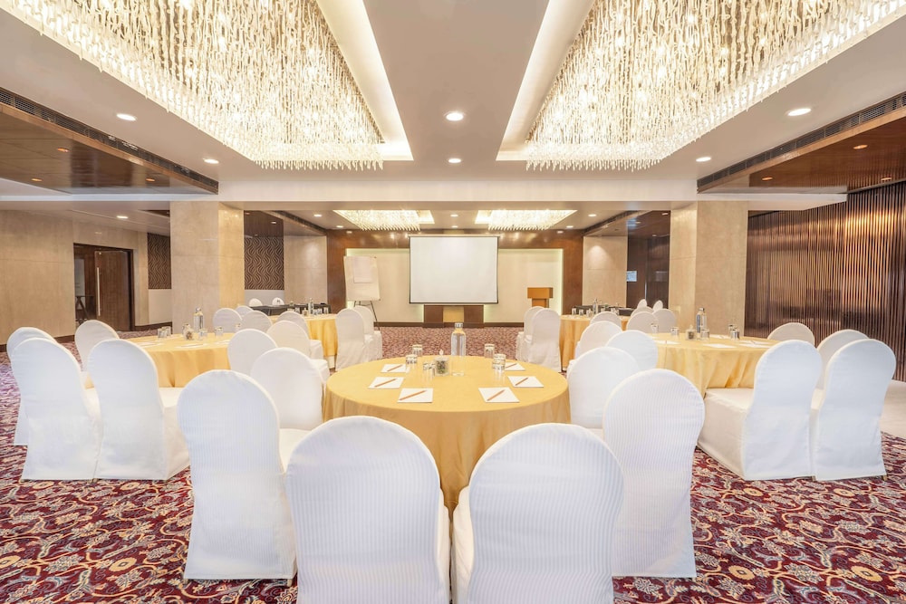 Country Inn And Suites By Radisson Bhiwadi 42/50