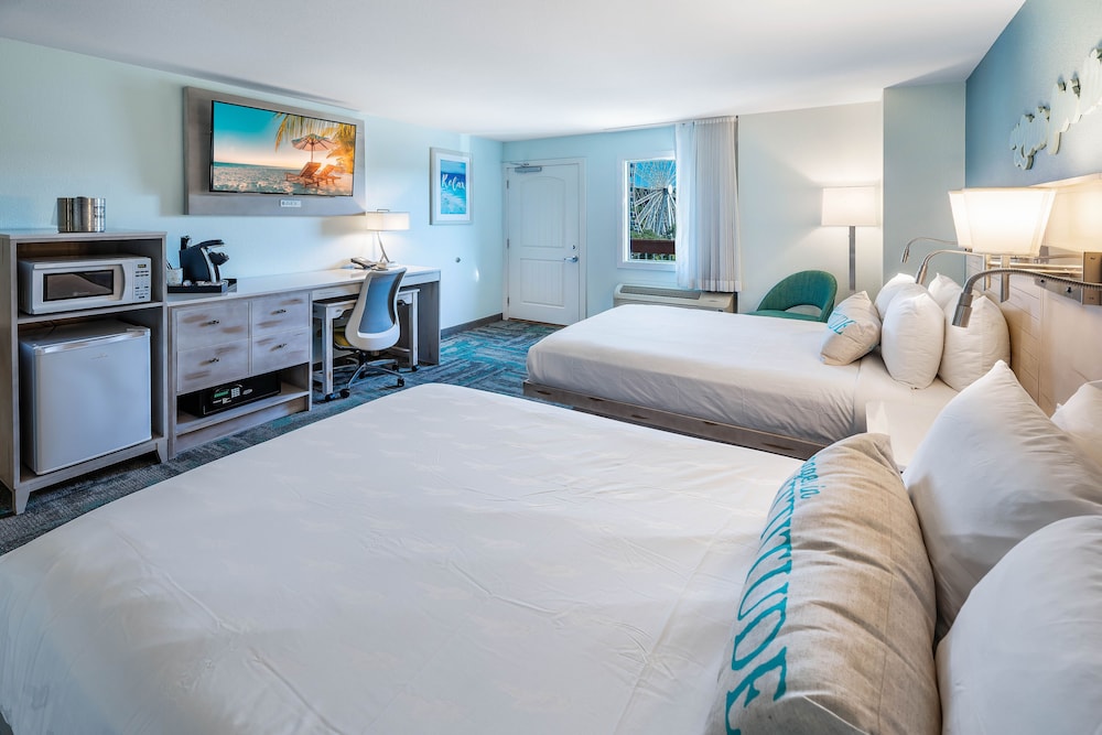 STANDARD, 2 QUEEN BEDS