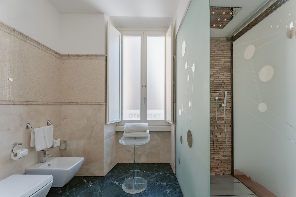 Hotel Trecento 39/50