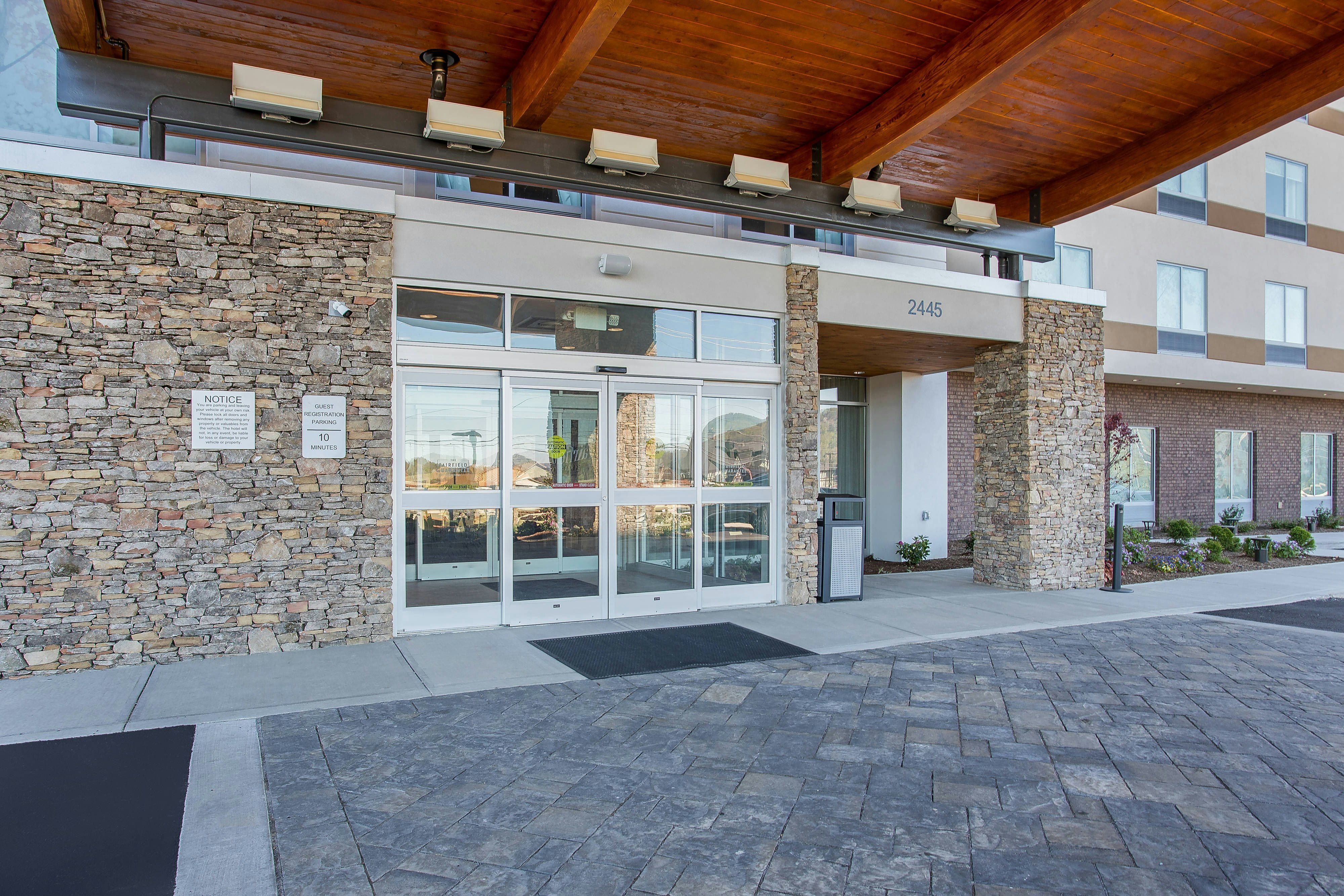 Fairfield Inn & Suites By Marriott Pigeon Forge 4/46