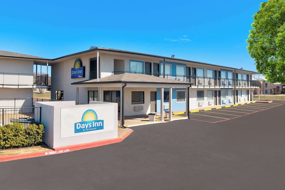 Days Inn by Wyndham Wichita Falls 1/50