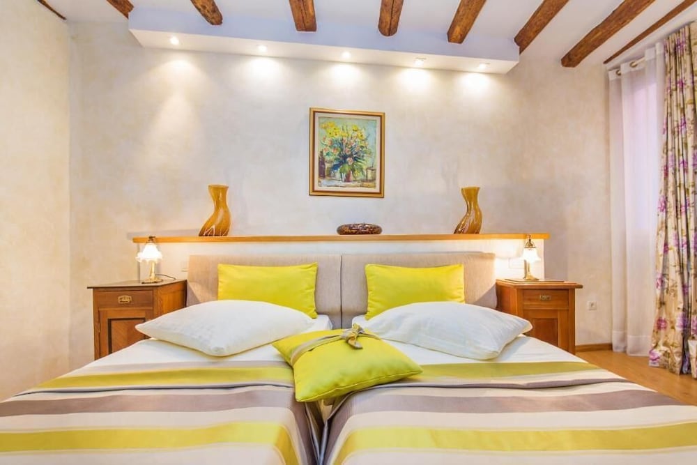 VILLA VALDIBORA 24/70