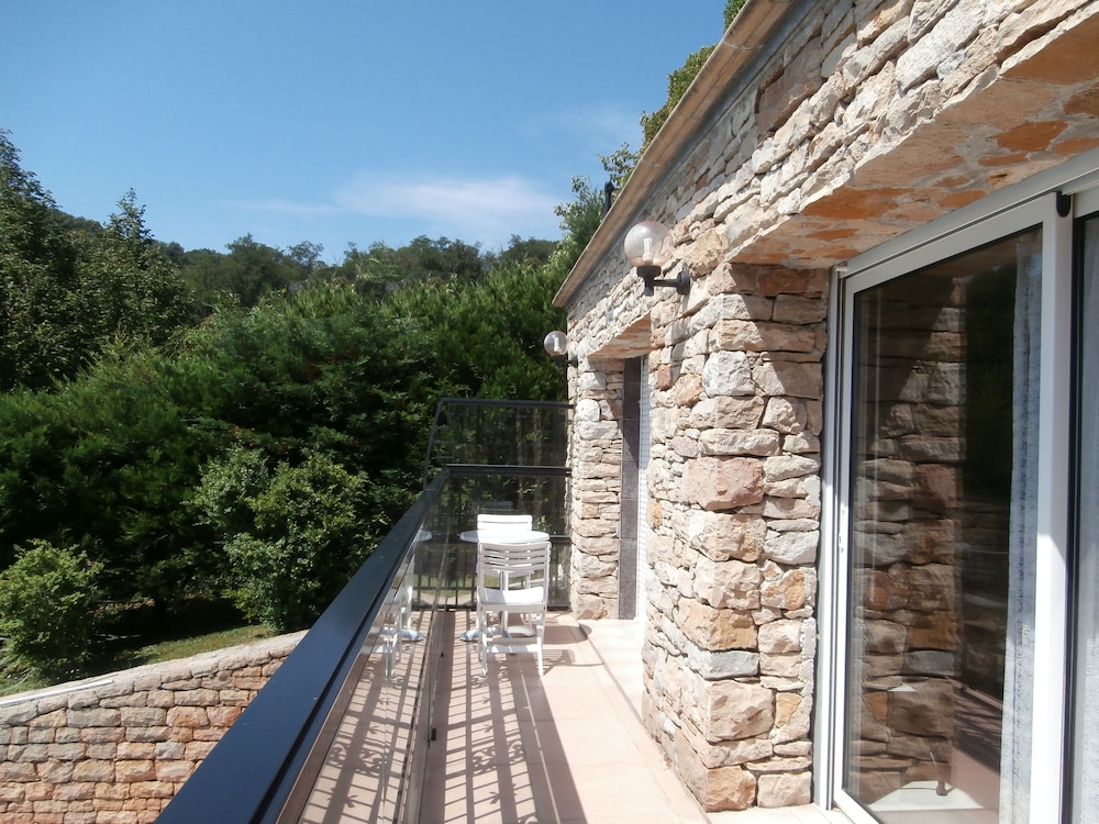 La Villa du Rhone 3/50