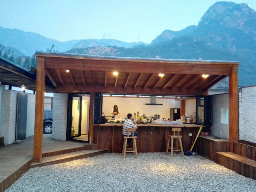 Yi She Mountain Inn 5/19