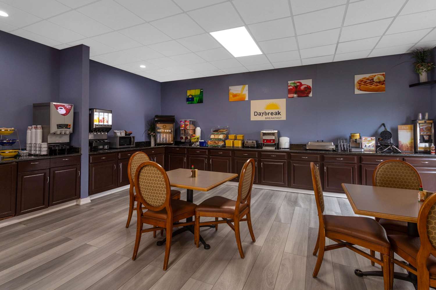 Days Inn By Wyndham Carlisle North 8/17