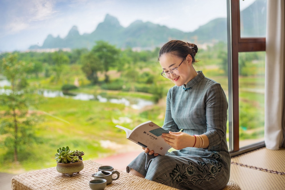 Peach Blossom River Resort 11/50