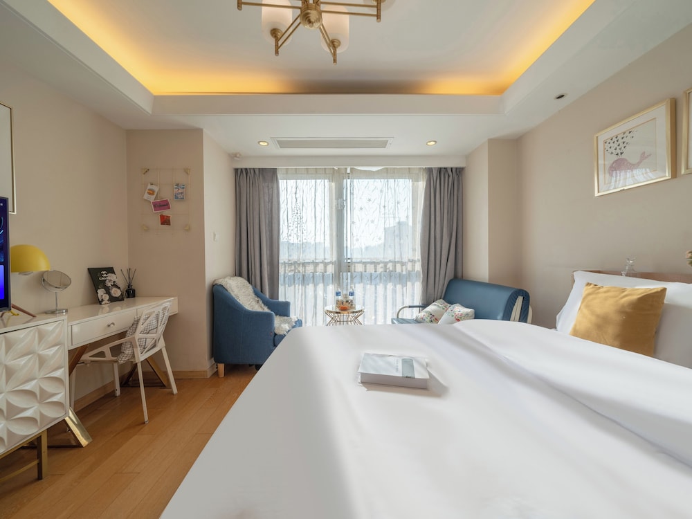 Comfort, Triple, Double Bed, Sofa, Shanghai Jubelle Boutique Apartment 3/10