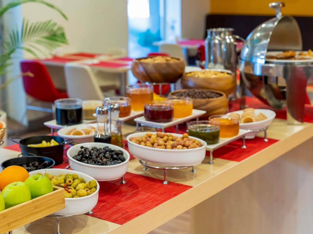 Ibis Izmir Alsancak 17/46