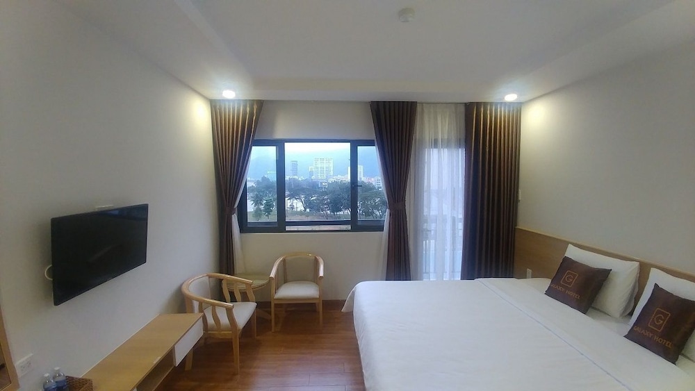 Galaxy Hotel 12/33