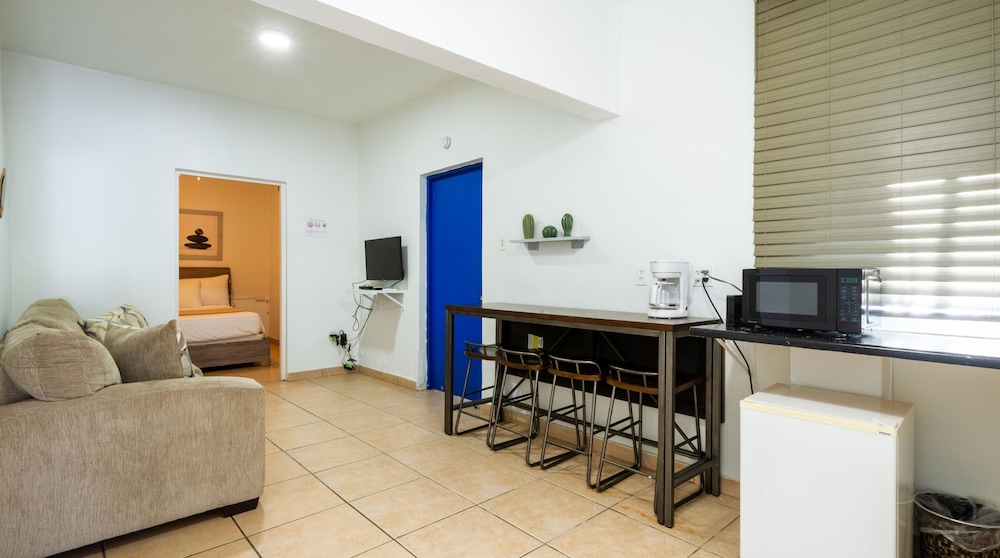 Rincon Inn 24/36
