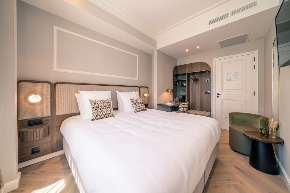 Hotel Du Parc 11/30