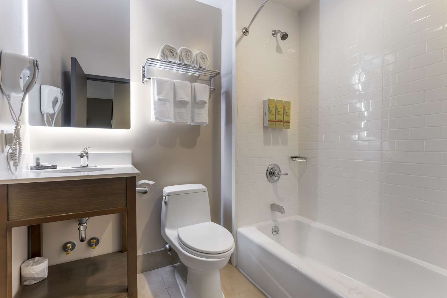 Best Western Brooklyn-Coney Island Inn 17/17