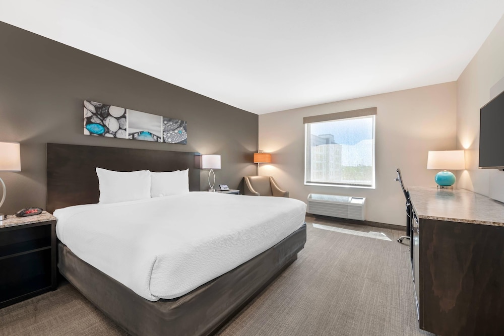 غرفة بسرير كينج لذوي الإعاقة، Caretta Landing Sarasota, an Ascend Collection Hotel 3/3
