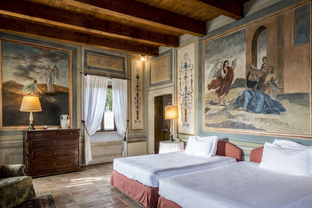 Castello Di Montegridolfo Spa Resort 14/89