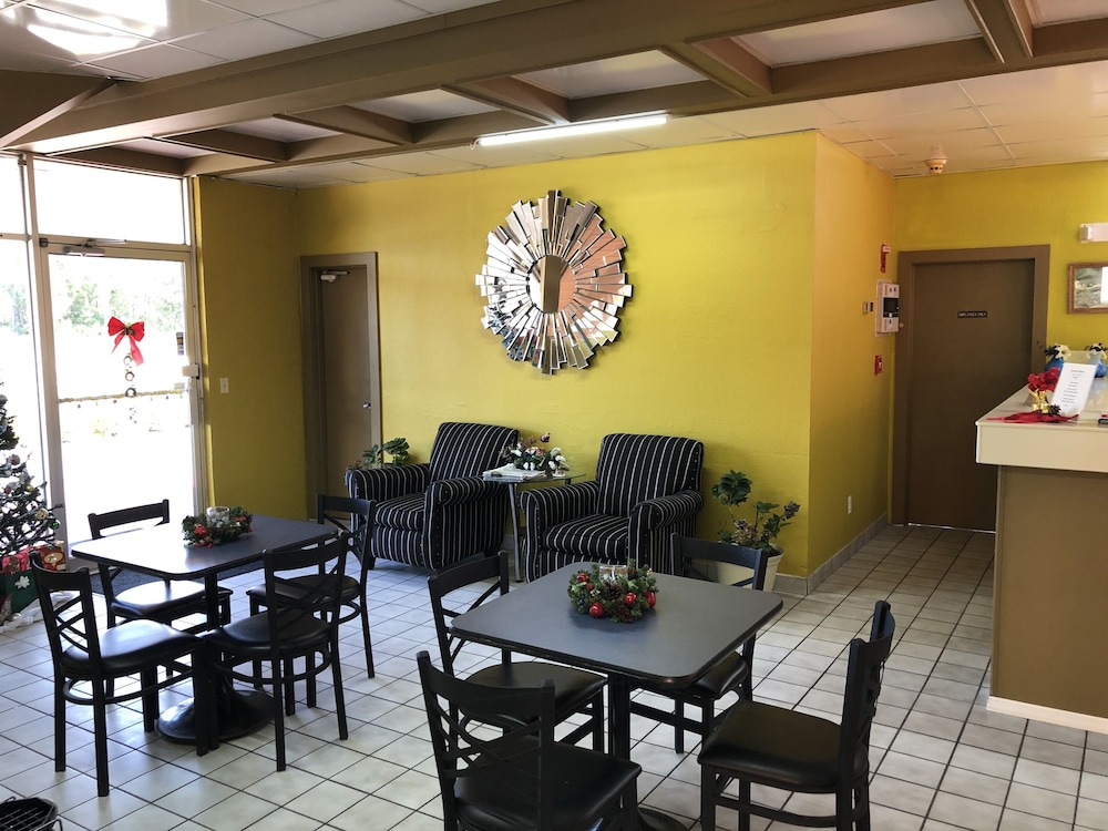 Regency Inn 36/55
