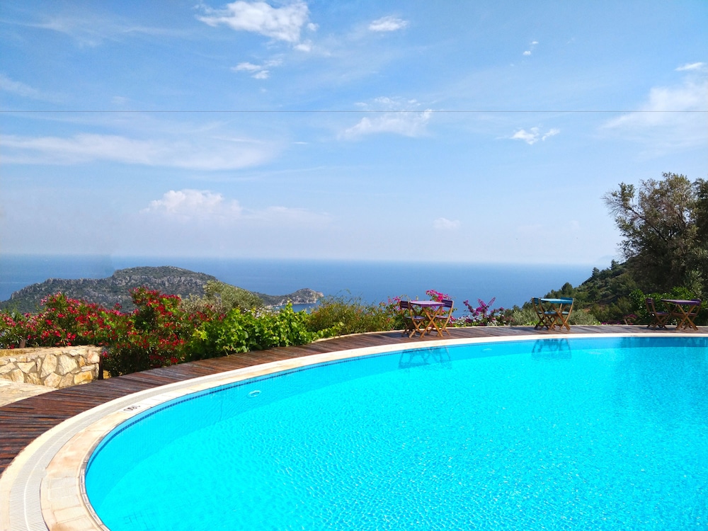 Zephyros Hotel 38/44