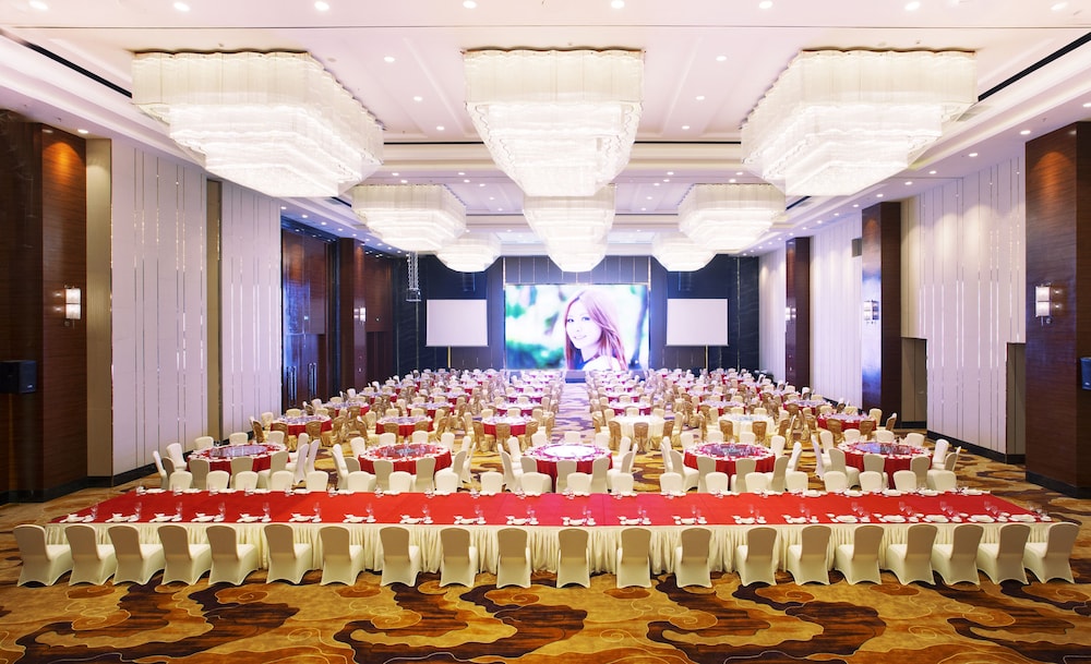 Dayhello International Hotel 35/50