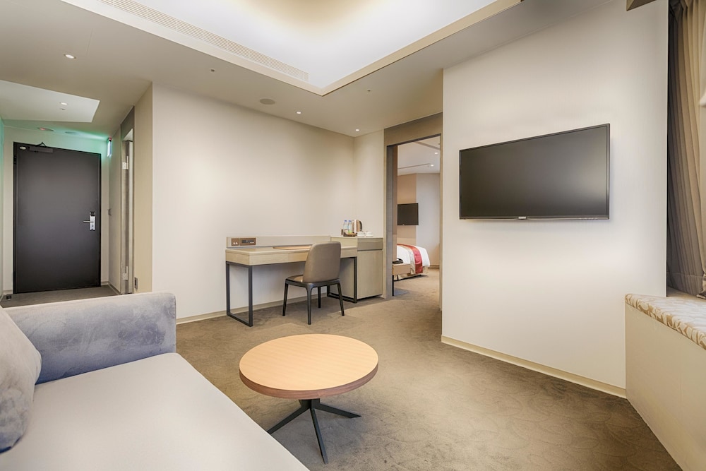 Green World Hotel Grand Nanjing 60/65