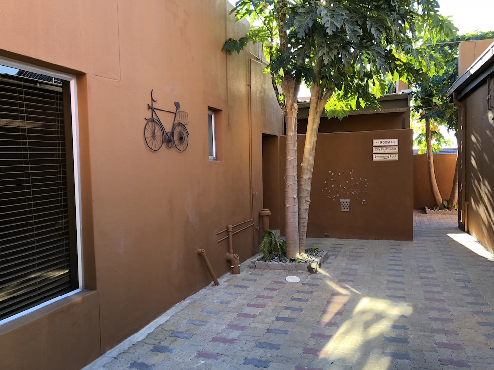City Lodge Boutique Hotel 2/46