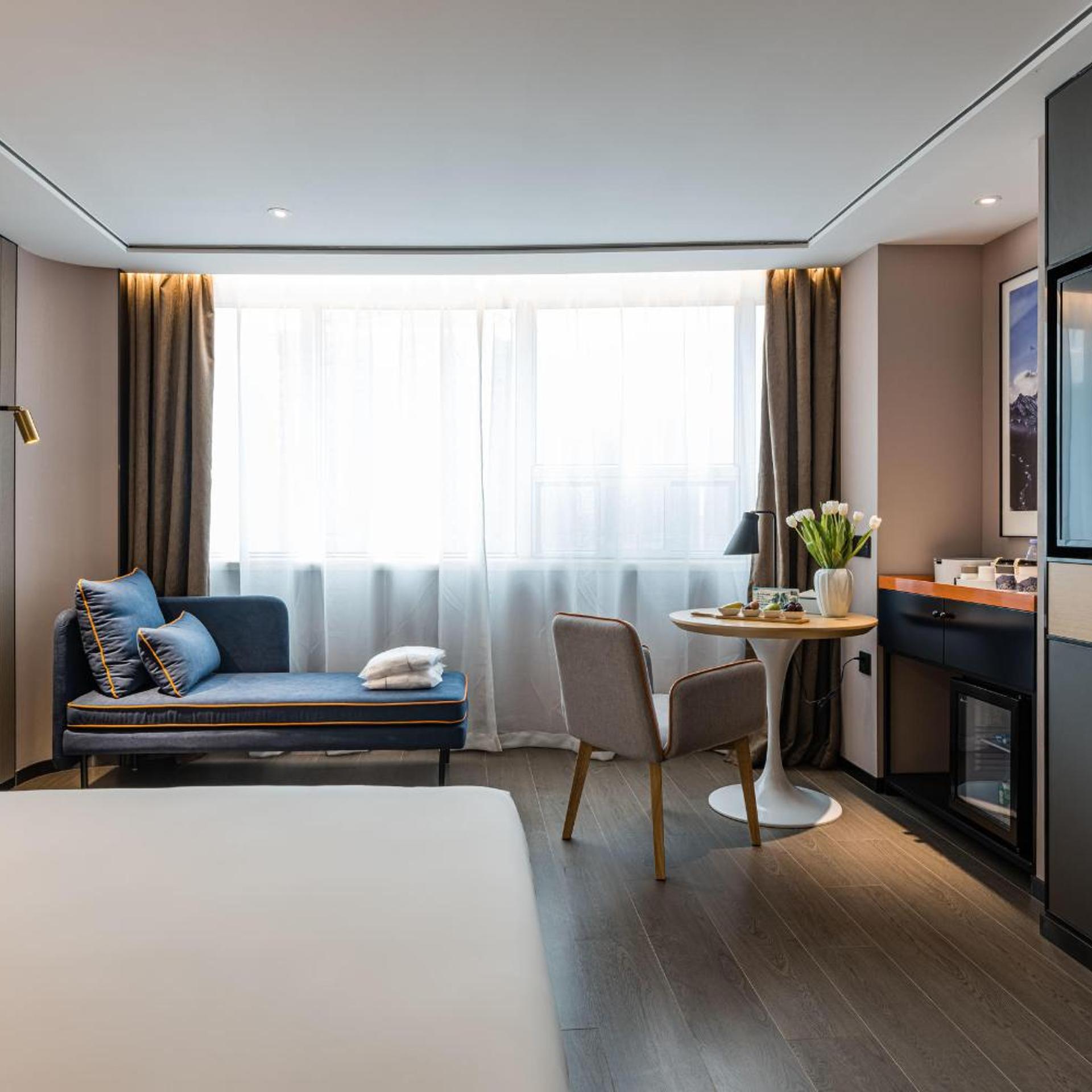 Atour S Hotel Wenshu Yuan Monastery Subway Station Chunxi Road 32/41