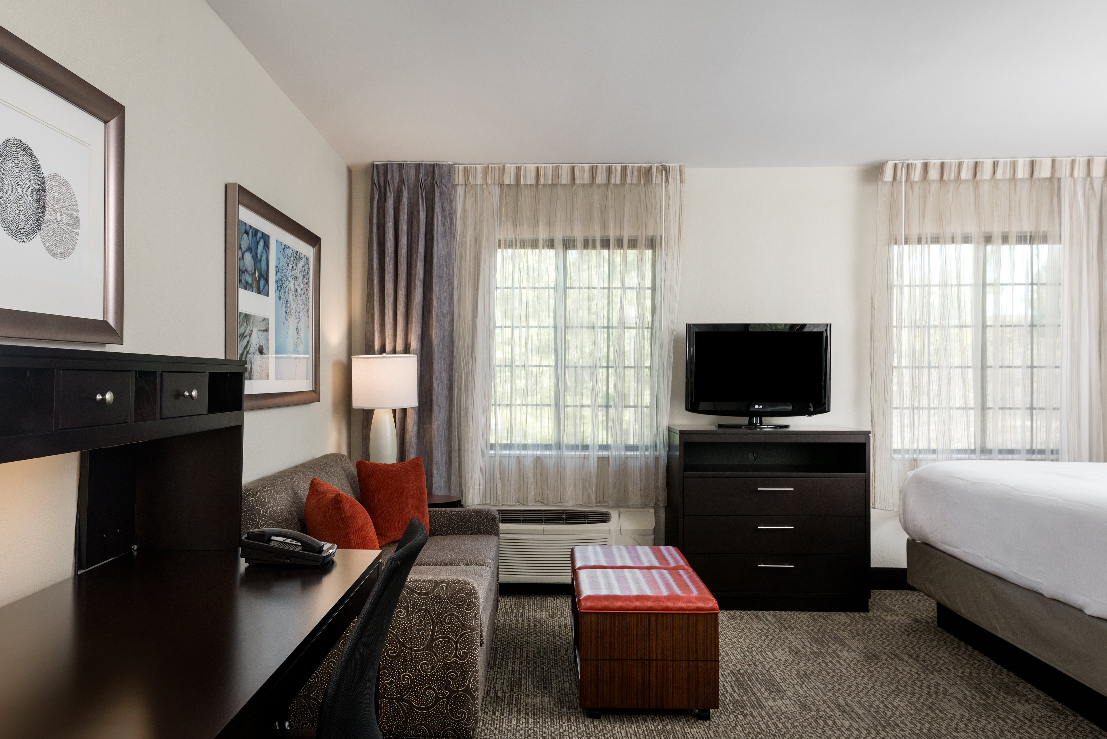 STAYBRIDGE SUITES CHANTILLY - DULLES AIRPORT 44/73